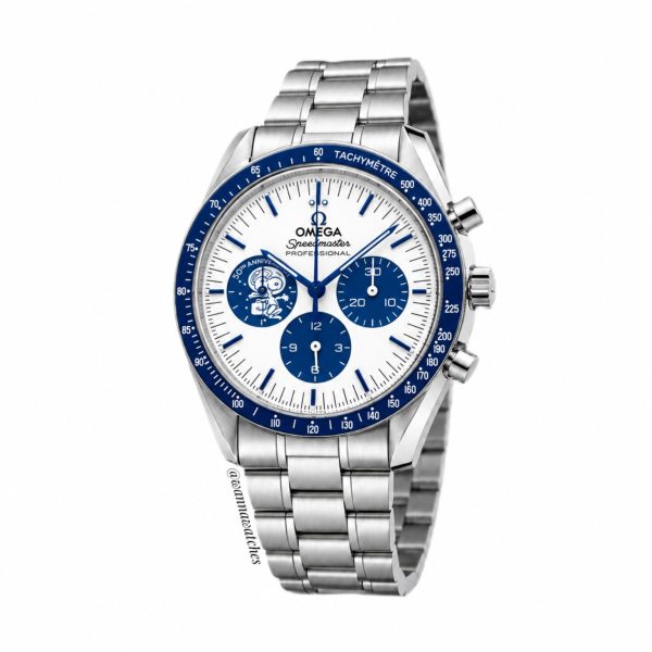 Omega Speedmaster Snoopy 50 Aniversario con esfera blanca, bisel azul y brazalete plateado
